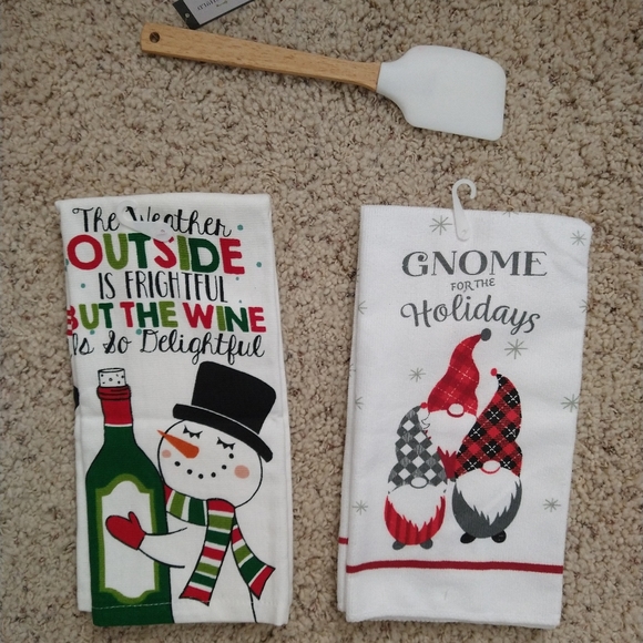 Holiday Kitchen Towel Bundle - Picture 2 of 6